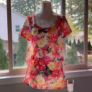 NWT Lularoe Classic T - floral